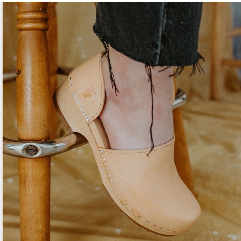 Sandgrens Brett Clogs size 39, 8/8.5
.
